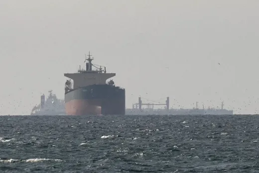 Editorial: Paradoks Selat Hormuz dan Redefinisi Keamanan regional di Ambang Perang Total