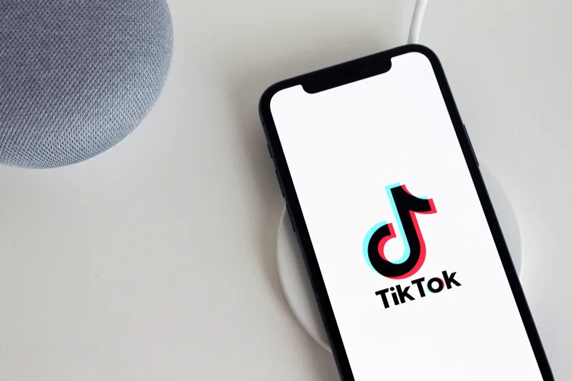 Pemerintah AS Tetapkan Pungutan $10 Miliar untuk Kesepakatan Akuisisi TikTok