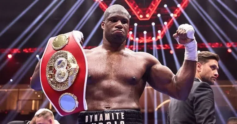 Rahasia Sasana Terbongkar: Tony Yoka Akui Kekuatan "Mengerikan" Daniel Dubois dalam Sesi Sparring