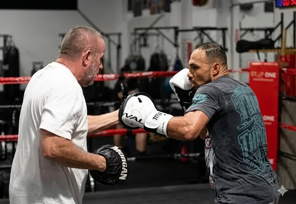 Krisis Mantan Juara: Kemerosotan Andy Ruiz Jr. Semakin Dalam, Kabar Kehilangan Pelatih Mencuat