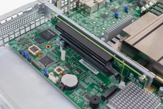 SuperMicro Ancam Takhta Dell di Pasar Server, AMD Buka Front Baru Lewat "Agent Computers" On-Premise