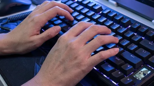 Penegakan Hukum di Bali: Tiga Warga Eropa Ditahan atas Dugaan Produksi Konten Pornografi