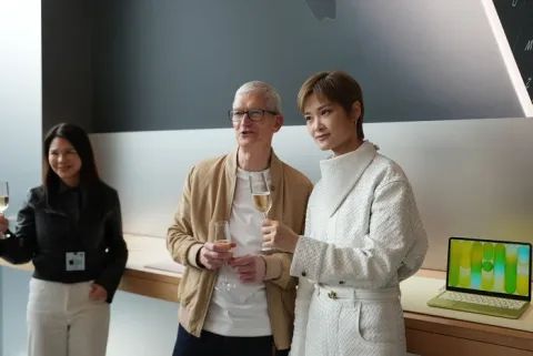 Diplomasi Teknologi di Tiongkok: Tim Cook Rayakan Hari Jadi ke-50 Apple dan Perkuat Sinergi Rantai Pasok