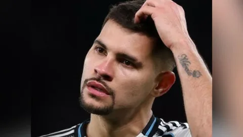 Rumor Panas Bruno Guimarães ke Manchester United: Newcastle United Berikan Respon Menohok "Bersiaplah"