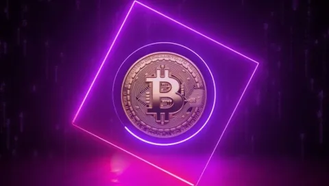 Prediksi Harga BTC: Bitcoin Bidik Breakout $73.000 di Tengah Konsolidasi Jangka Pendek