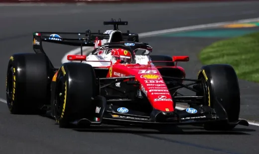 Inovasi Sayap Belakang Ferrari: Lewis Hamilton Sambut Update "Rotating Rear Wing" pada SF-26