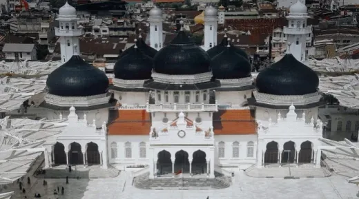 Simfoni Budaya dan Spiritualitas: Membedah Tradisi Inti Idulfitri yang Mempererat Struktur Sosial Masyarakat Indonesia