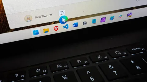 Penyebab Windows 11 Terasa Lambat di PC Spek Dewa: Fenomena "Kematian oleh Seribu Tugas Latar Belakang"