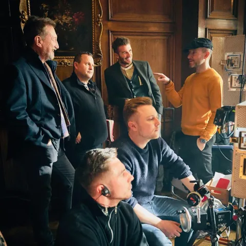 Steven Knight Bela Plot Twist Kontroversial Kematian Arthur dalam Film Peaky Blinders: The Immortal Man