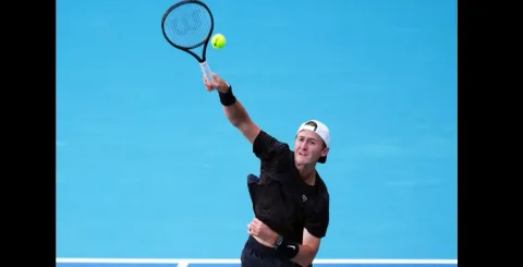 Kejutan Miami Open: Sebastian Korda Singkirkan Carlos Alcaraz Saat Aryna Sabalenka Mengamankan Tiket Babak Selanjutnya