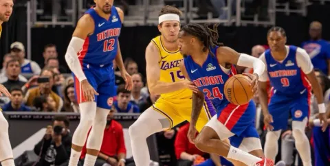 Pistons Hancurkan Rekor Lakers: Daniss Jenkins Cetak Poin Tertinggi dalam Karier
