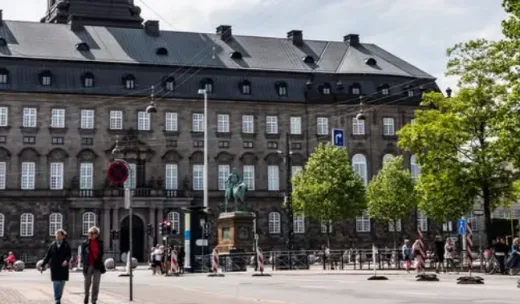 Pertaruhan Greenland: Denmark Memilih di Tengah Bayang-Bayang Ambisi AS