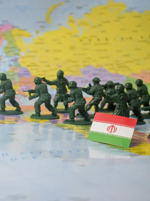 Eskalasi Militer Iran-Israel Meningkat: Teheran Tolak Mentah Klaim Negosiasi Trump