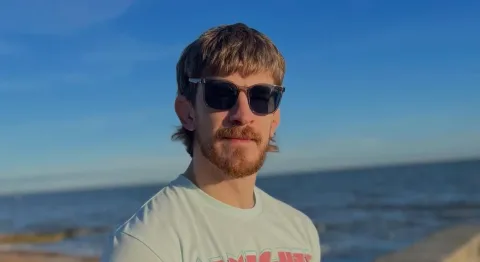 Cerita Unik Arnold Allen: Terima Jadwal Pertarungan UFC Saat Sedang Asyik Makan Fish and Chips