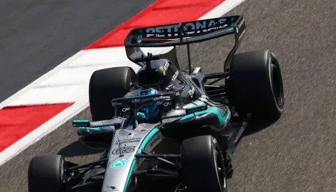 Dominasi Suzuka: Russell dan Hamilton Bawa Mercedes 1-2 di FP1 GP Jepang