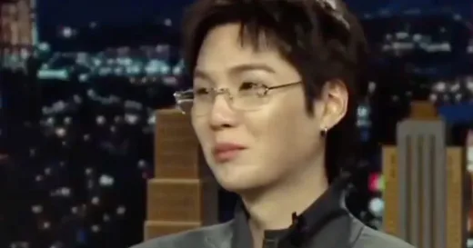 Gunakan Jalur Orang Dalam: Putri Tablo Epik High Wawancara Suga BTS Langsung untuk Tugas Sekolah