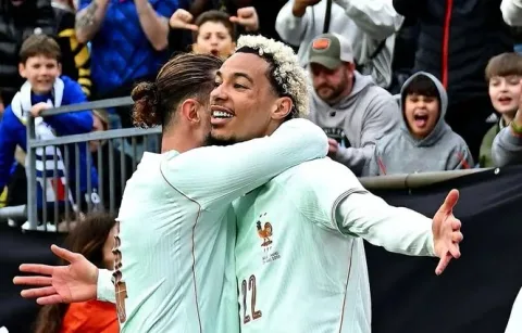 Hugo Ekitike Curi Perhatian: Bintang Liverpool Cetak Gol Indah Bawa 10 Pemain Prancis Tekuk Brasil