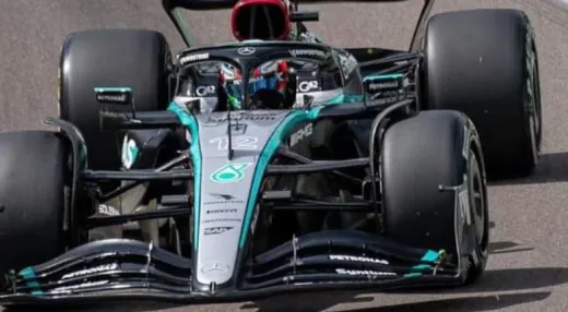 Mimpi Buruk Digital: Bug Mesin Russell di Suzuka Ungkap Kerumitan F1 2026!