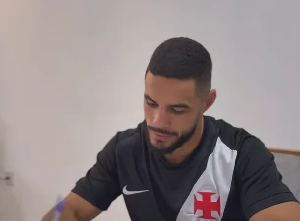 Gabriel Bonfim Yakin Kemenangan KO Atas Belal Muhammad Akan Kunci Tiket Perebutan Gelar UFC