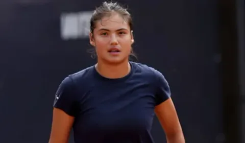 Lagi dan Lagi! Emma Raducanu Mundur dari Turnamen WTA, Kapan Ia Akan Kembali?