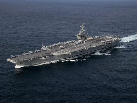 Eskalasi Total: IRGC Lancarkan Serangan Rudal Balistik Terhadap Kapal Induk USS Abraham Lincoln