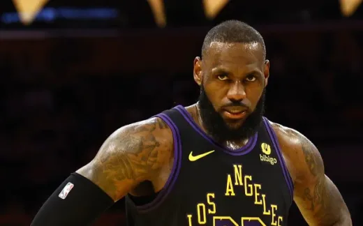 King’s Defense! LeBron James Pasang Badan Bela Solidaritas Lakers Pasca-Pembantaian OKC