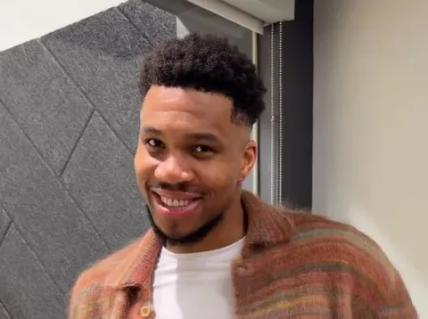 NBA Selidiki Milwaukee Bucks Terkait Perbedaan Klaim Status Cedera Giannis Antetokounmpo