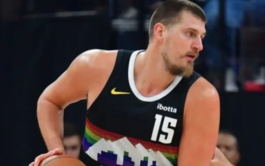 Rapor Pemain Nuggets: Masterpiece Sempurna Nikola Jokic di Balik Kemenangan Dramatis Atas Spurs