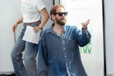 Alasan Jonah Hill Masukkan Lelucon Soal Kanye West dan Isu Yahudi di Film 'Outcome'