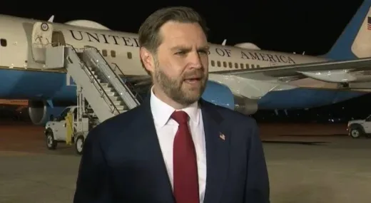 Gencatan Senjata Diujung Tanduk: Trump Kecam Kegagalan Iran di Selat Hormuz