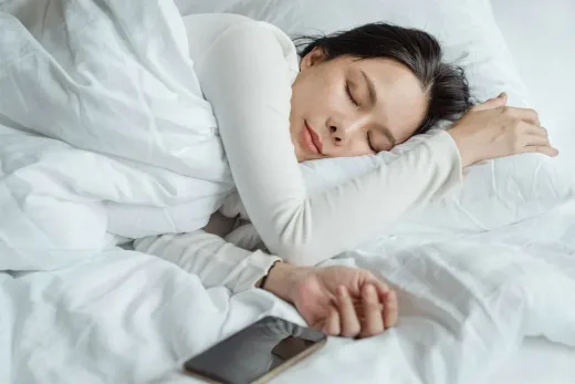 Demensia: Aktif Bergerak dan Tidur 7-8 Jam Menjadi Kunci Turunkan Risiko