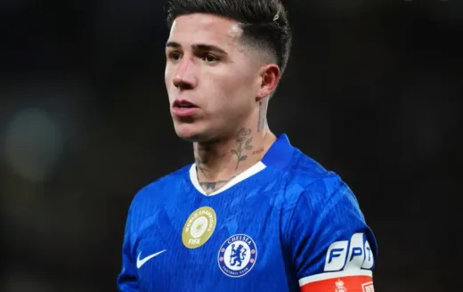 Enzo Fernández Hadapi Jalan Terjal: Perjuangan Kembali ke Skuad Utama Chelsea