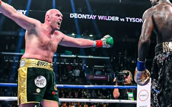 Mansion Sang Raja: Tyson Fury Pamerkan Hunian Mewah di Tengah Persiapan Karier