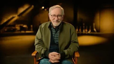 Steven Spielberg Bakar Semangat Eksibitor CinemaCon: "Jika Anda Butuh Kapal Lebih Besar, Sayalah Orangnya"