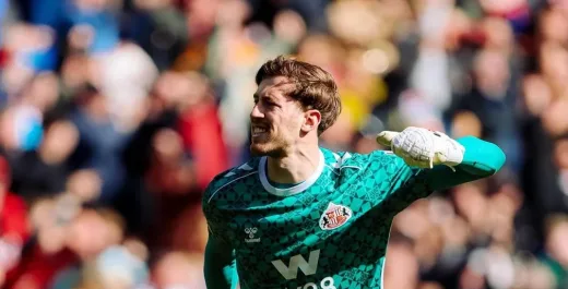 'Tidak Mudah': Kiper Sunderland Robin Roefs Buka Suara Soal Frustrasi Cedera dan Puji Melker Ellborg