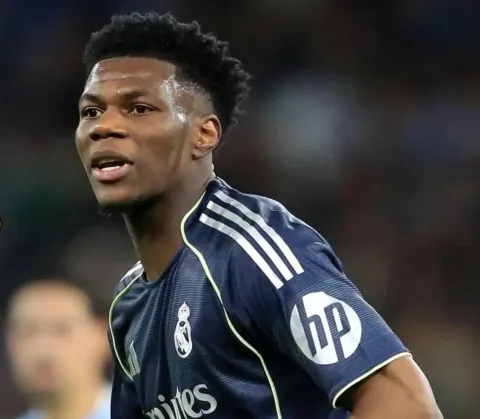 Romano Ungkap Peluang Transfer Aurelien Tchouameni ke Man Utd: "Sia-sia Saja"