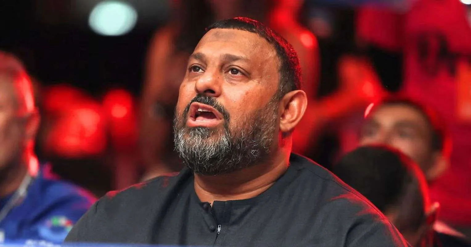 Prince Naseem Hamed Minta Simon Jordan "Jaga Mulut", Bela Mati-matian Conor Benn dalam Debat Panas