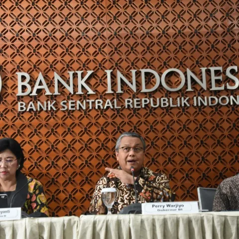 BI Peringatkan Konflik Timur Tengah Perburuk Prospek Ekonomi Global: Pertumbuhan Turun, Inflasi Naik