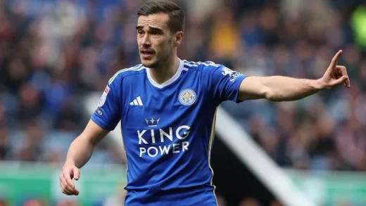 Legenda Liga Premier Soroti Insiden Harry Winks dan Kritik Keras Skuad 'Lembek' Leicester City