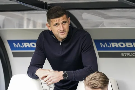 John Mousinho Bertekad Hindari Pertarungan Degradasi Tahunan Usai Portsmouth Bertahan di Championship