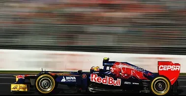 Sisi Jenaka Sang Juara: Ibu Max Verstappen Siapkan Kamar 'Sederhana' untuk Putranya Jelang Balapan di Brasil