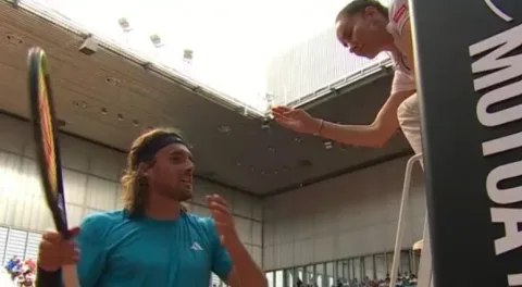 Ledakan Amarah Stefanos Tsitsipas di Madrid Open: Konfrontasi dengan Wasit dan Kedaulatan Otoritas di Tengah Tekanan Kompetisi