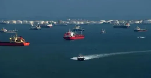 Klarifikasi Strategis Selat Malaka: Indonesia Tegaskan Tidak Ada Tarif Lintas Laut dan Jamin Keamanan Pelayaran Global