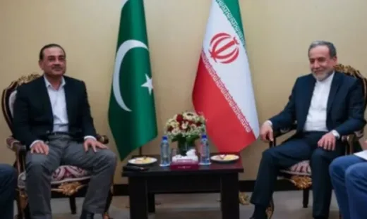 Iran Perkuat Aliansi Regional di Pakistan: Menlu Araghchi Tegaskan Penolakan Dialog Langsung dengan AS demi Kedaulatan Politik