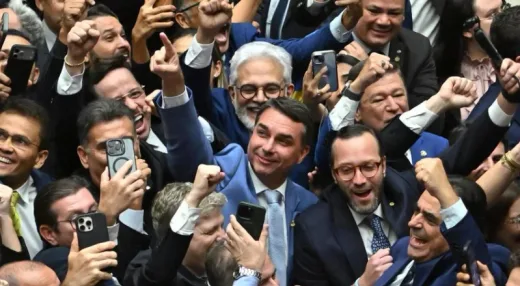 Veto Kepresidenan: Lula Blokir Pengurangan Hukuman Bolsonaro, Pertegas Kedaulatan Penegakan Hukum Brasil