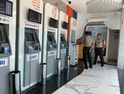 Strategi Diversifikasi: Anak Usaha Jadi 'Bantalan' Laba Bank Big Caps di Tengah Tekanan NIM