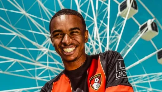 Barcelona Masuk Persaingan Perebutan Wonderkid Bournemouth Senilai €70 Juta, Eli Junior Kroupi