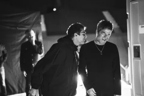 Reuni Oasis Difilmkan: Dokumenter Disney+ Tampilkan Wawancara Noel & Liam Gallagher Setelah 25 Tahun