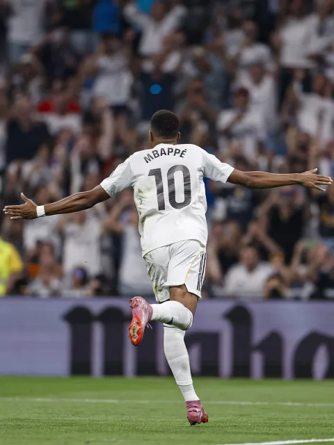 Mbappรฉ Klaim Dianggap Striker Pilihan Keempat, Arbeloa Bantah Langsung