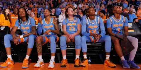 Lady Vols Tersingkir, Texas ke Final WCWS Usai Kalahkan Tenn